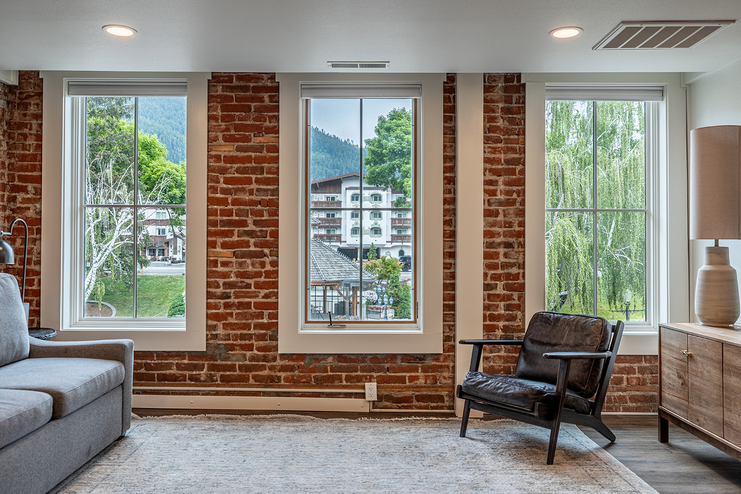 Read more about the article Downtown Suites – Village View